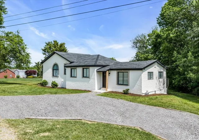 1st image of 1000 Pruitt Ln, Gallatin, TN 37066 | MLS# 3183947