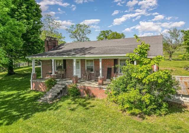 Photo 3 of House for sale at 4481 Dyke Bennett Rd, Franklin, TN 37064 | MLS# 3185399 | Listing updated on 2026-06-17
