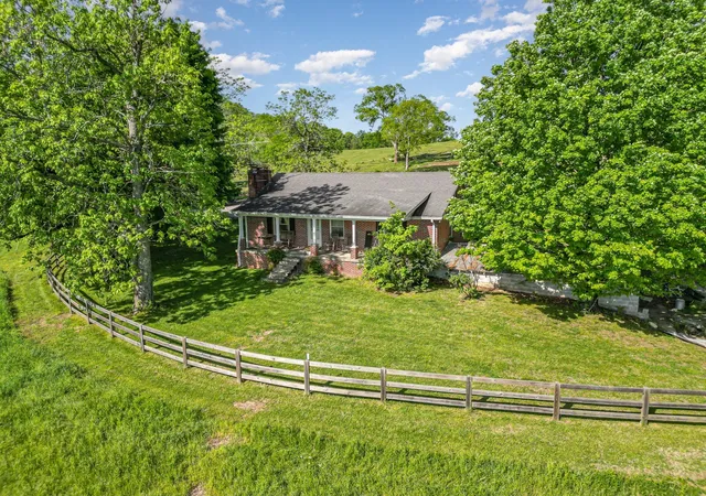 Photo 4 of House for sale at 4481 Dyke Bennett Rd, Franklin, TN 37064 | MLS# 3185399 | Listing updated on 2026-06-17