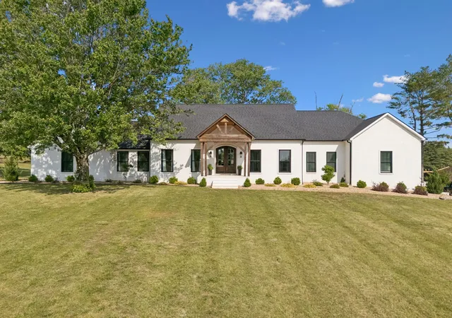 Photo 1 of Single family home for sale at 418 Rutherford Ln, Columbia, TN 38401 | MLS# 3185277 | Listing updated on 2026-10-06