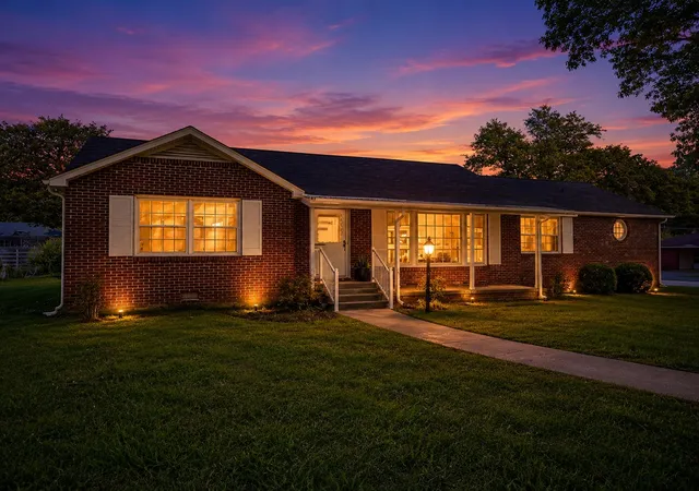 Photo 1 of Single family home for sale at 400 Edgewood Dr, Tullahoma, TN 37388 | MLS# 3185236 | Listing updated on 2026-08-27