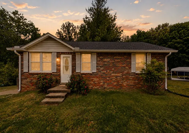 Homes for sale in Charlotte, TN | 109 Phillips St, Charlotte, TN 37036 | MLS# 3184671