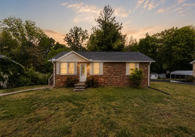 Homes for sale in Charlotte, TN | 109 Phillips St, Charlotte, TN 37036 | MLS# 3184671