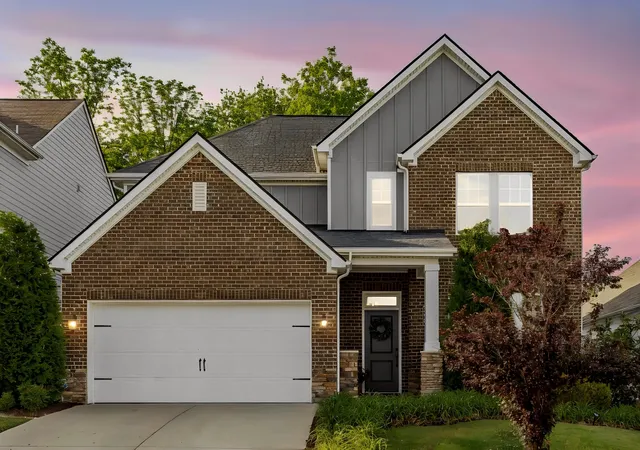 2nd image of 210 Woodhall Ct, White House, TN 37188 | MLS# 3183766