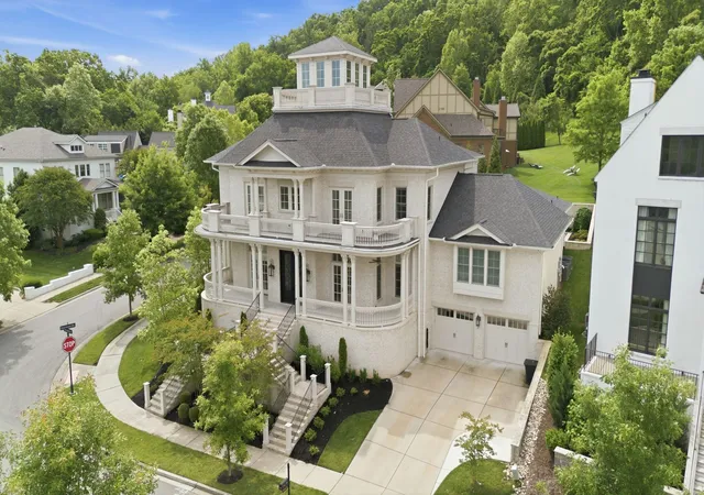 Photo 3 of Single family home for sale at 501 Bonaire Ln, Franklin, TN 37064 | MLS# 3210799 | Listing updated on 2026-08-23