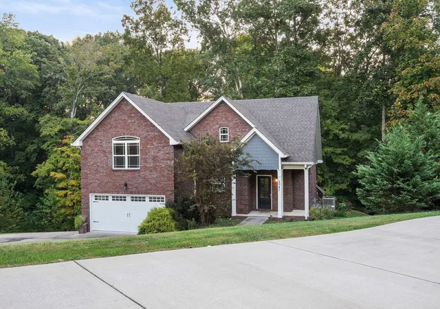 Homes for sale in Greenbrier, TN | 3047 Gracie Ann Dr, Greenbrier, TN 37073 | MLS# 3185583