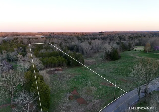 Photo 2 of Land for sale at 999 Old Lewisburg Hwy, Columbia, TN 38401 | MLS# 3183618 | Listing updated on 2026-10-26