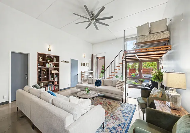 Listing Photo 5 - Condo for sale in building located at 2218 Belmont Blvd, Nashville, TN 37212 - Unit #102