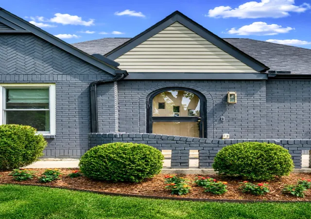 2nd image of 2012 Cedar Ln, Nashville, TN 37212 | MLS# 3215888