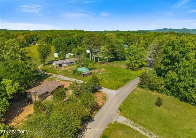 Homes for sale in Niota, TN | 263 County Road 361, Niota, TN 37826 | MLS# 3229305