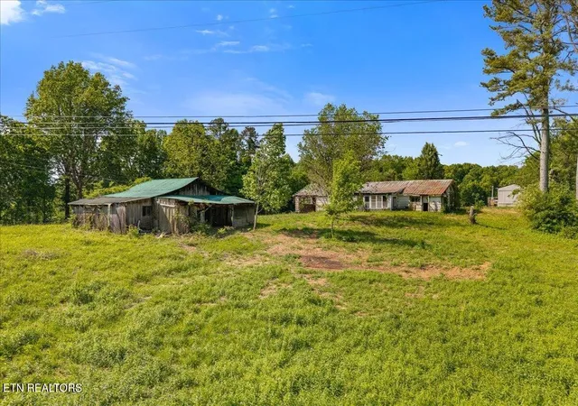 Homes for sale in Niota, TN | 263 County Road 361, Niota, TN 37826 | MLS# 3229305
