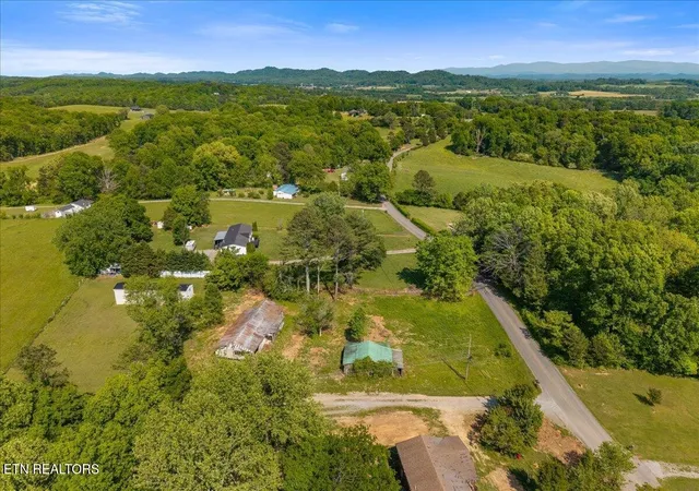 Homes for sale in Niota, TN | 263 County Road 361, Niota, TN 37826 | MLS# 3229305