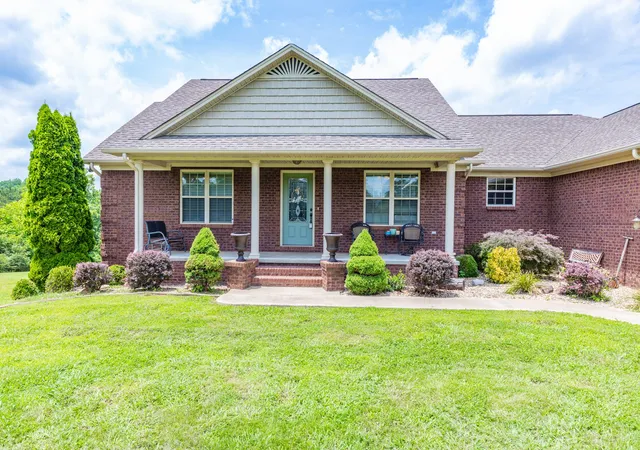2nd image of 234 Glenn Springs Rd, Lawrenceburg, TN 38464 | MLS# 3183792