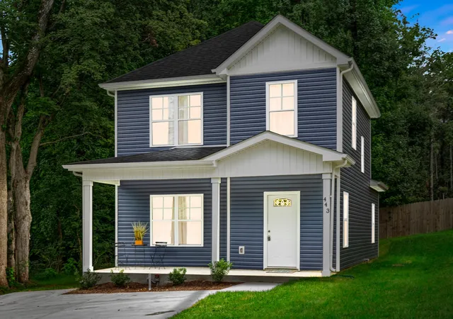 3rd image of 443 Reynolds St, Clarksville, TN 37040 | MLS# 3194795