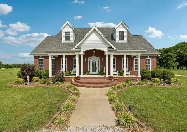 3rd image of 4294 Trousdale Ln, Columbia, TN 38401 | MLS# 3231060