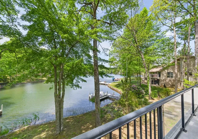 Photo 3 of Single family home for sale at 167 Markham Ln, Crossville, TN 38558 | MLS# 3184026 | Listing updated on 2026-09-04