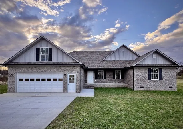 Homes for sale in Lawrenceburg, TN | 132 Sundance Dr, Lawrenceburg, TN 38464 | MLS# 3183794