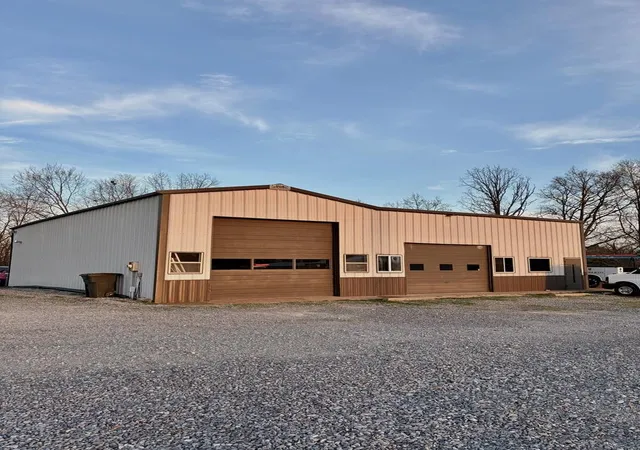 4th image of 144 Whitlock Paris Rd, Paris, TN 38242 | MLS# 3183781