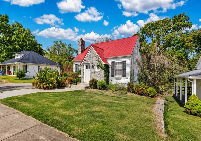 Photo 4 of Single family home for sale at 209 Church St, Dover, TN 37058 | MLS# 3189699 | Listing updated on 2026-10-19
