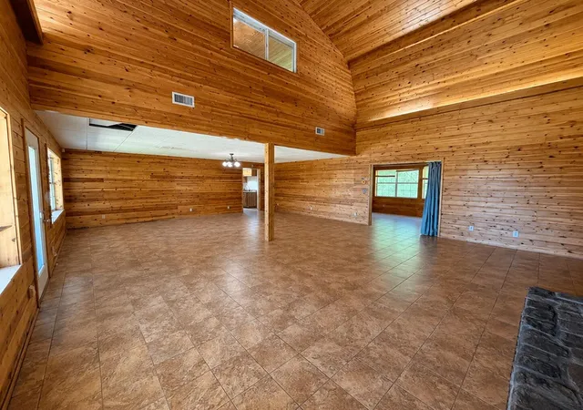 Photo 3 of Single family home for sale at 132 Boofer Rd, Ringgold, GA 30736 | MLS# 3219854 | Listing updated on 2026-09-07