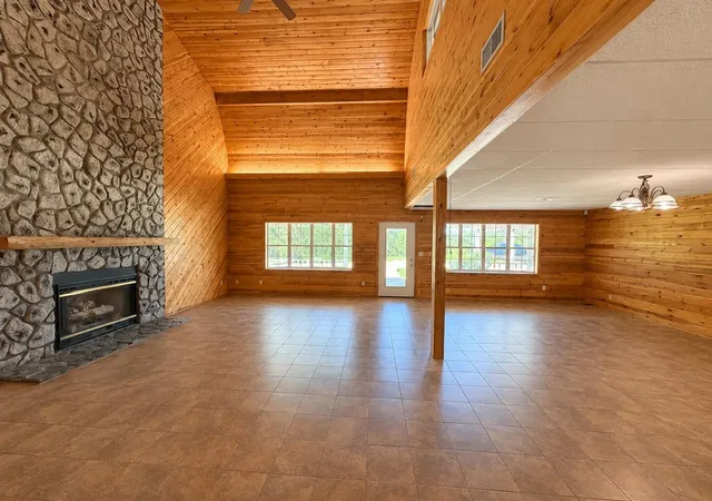 Photo 4 of Single family home for sale at 132 Boofer Rd, Ringgold, GA 30736 | MLS# 3219854 | Listing updated on 2026-09-07