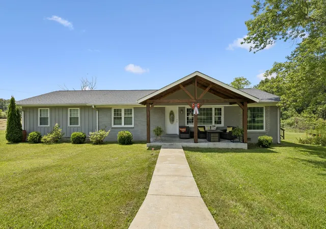 Homes for sale in Summertown, TN | 9 Caldwell Rd, Summertown, TN 38483 | MLS# 3183805