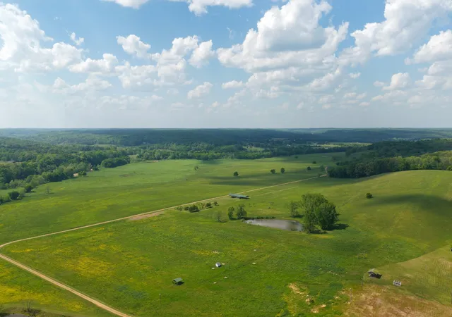 image of 6415 Pinewood Rd, Nunnelly, TN 37137 | MLS# 3183959