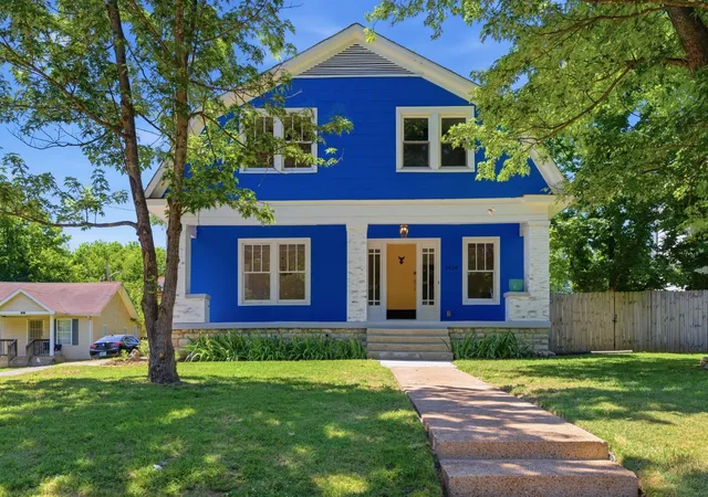 Homes for sale in Nashville, TN | 1424 Stainback Ave, Nashville, TN 37207 | MLS# 3190961