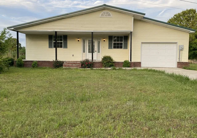 Photo 3 of Single family home for sale at 110 Dr Ibrahim Ln, Summertown, TN 38483 | MLS# 3184459 | Listing updated on 2026-09-23