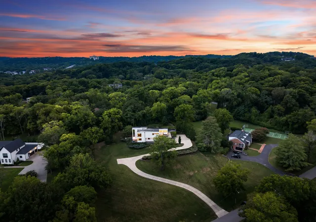 2nd image of 6321 E Valley Rd, Nashville, TN 37205 | MLS# 3220346