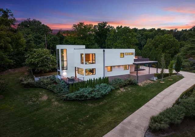 3rd image of 6321 E Valley Rd, Nashville, TN 37205 | MLS# 3220346