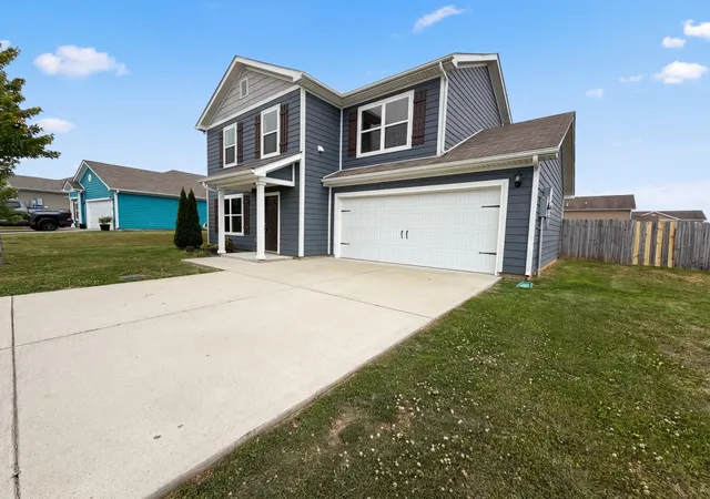Photo 1 of Single family home for sale at 2715 Swarm Ct, Columbia, TN 38401 | MLS# 3184330 | Listing updated on 2026-10-28