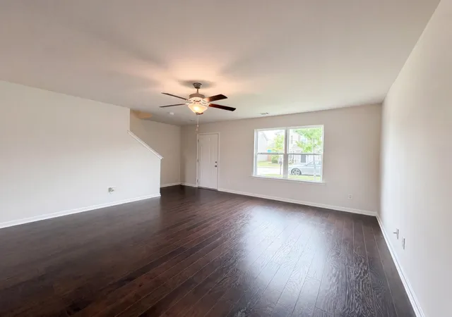 Photo 4 of Single family home for sale at 2715 Swarm Ct, Columbia, TN 38401 | MLS# 3184330 | Listing updated on 2026-10-28
