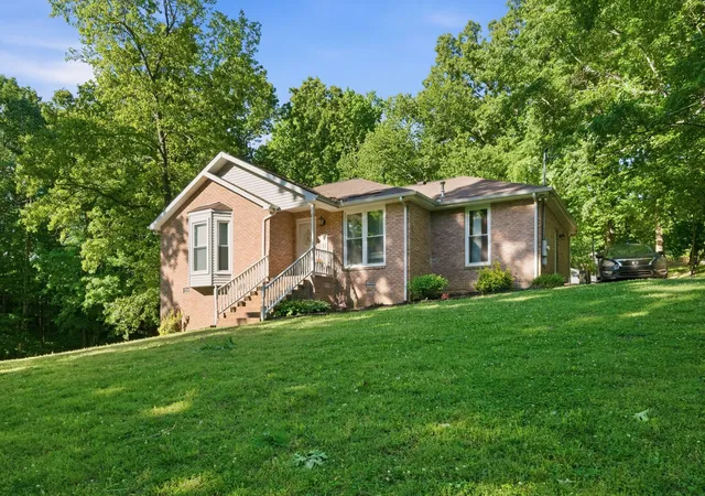 1st image of 107 Valley Rd, Dickson, TN 37055 | MLS# 3184810