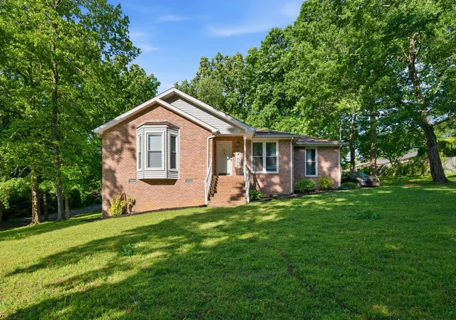 2nd image of 107 Valley Rd, Dickson, TN 37055 | MLS# 3184810