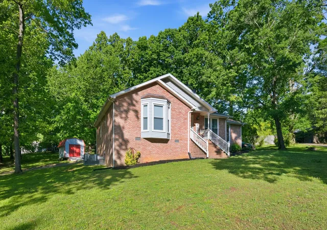 3rd image of 107 Valley Rd, Dickson, TN 37055 | MLS# 3184810