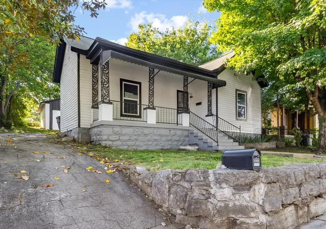 2nd image of 1117 S Glade St, Columbia, TN 38401 | MLS# 3213716