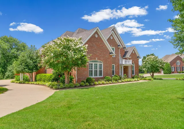 3rd image of 412 Treemont Dr, Clarksville, TN 37043 | MLS# 3244928
