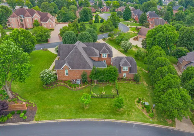 2nd image of 412 Treemont Dr, Clarksville, TN 37043 | MLS# 3244928