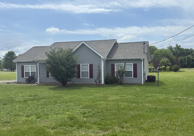 Photo 2 of Single family home for sale at 4386 Winns Xing Rd, Chapel Hill, TN 37034 | MLS# 3184513 | Listing updated on 2026-04-29