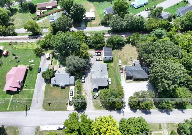 52nd image of 212 W End Ave, Dickson, TN 37055 | MLS# 3189895