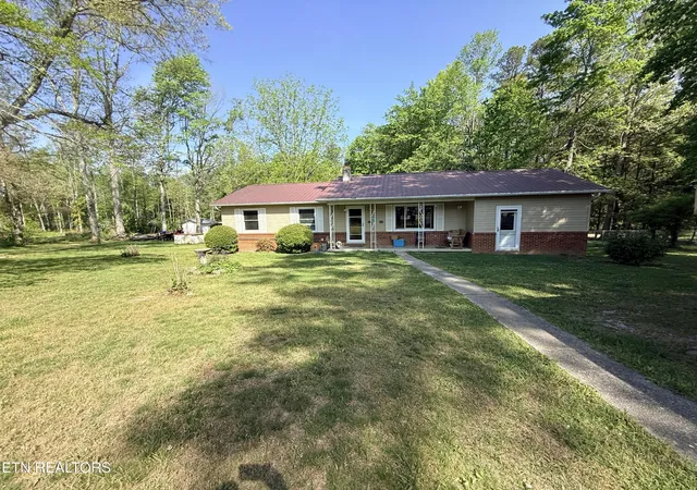 Homes for sale in Jamestown, TN | 1200 Banner Springs Rd, Jamestown, TN 38556 | MLS# 3255769