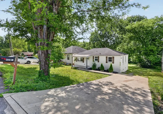 Photo 2 of Single family home for sale at 4105 Main St, Old Hickory, TN 37138 | MLS# 3186656 | Listing updated on 2026-07-22