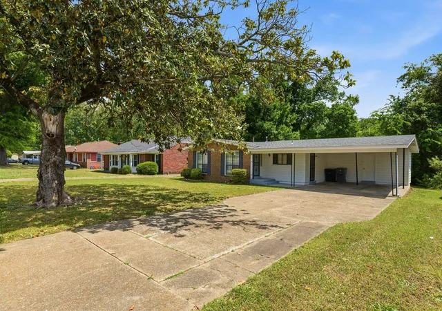 2nd image of 727 Crescent Rd, Memphis, TN 38116 | MLS# 3513255