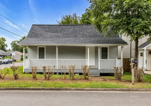 1st image of 460 E State St, Murfreesboro, TN 37130 | MLS# 3285980