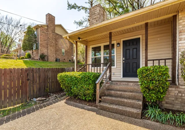 3rd image of 5507 Hill Ct, Nashville, TN 37220 | MLS# 3184719