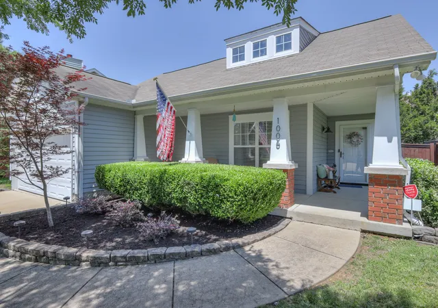 Photo 2 of Single family home for sale at 1006 Bradford Park Rd, Mount Juliet, TN 37122 | MLS# 3244578 | Listing updated on 2026-10-23