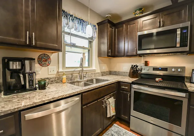3rd image of 311 Oakwood Ln, Paris, TN 38242 | MLS# 3184957