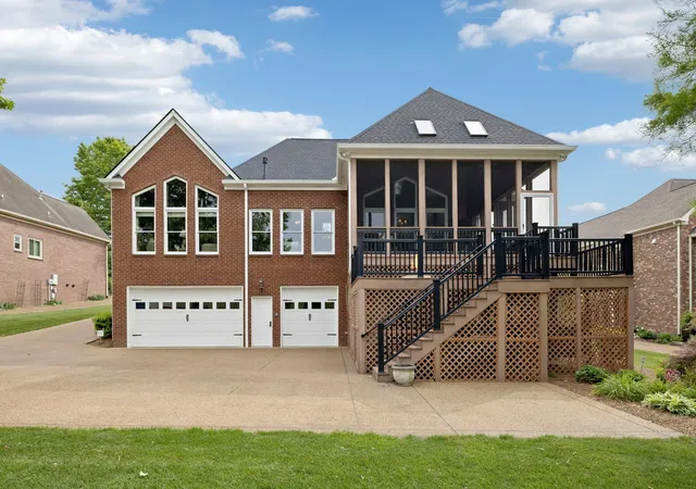 Photo 3 of Sale Pending at 520 Montridge Ct, Franklin, TN 37067 | MLS# 3187097 | Listing updated on 2026-09-22
