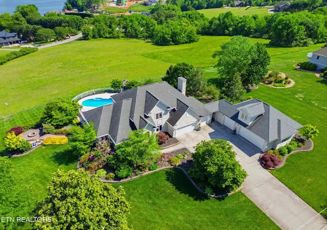 Homes for sale in Louisville, TN | 4246 Gravelly Hills Rd, Louisville, TN 37777 | MLS# 3184998